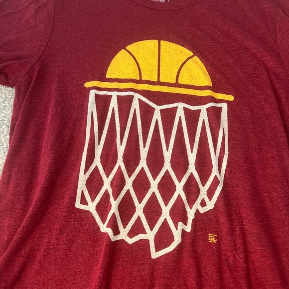 Cleveland cavs basketball tee - Picture 3 of 4